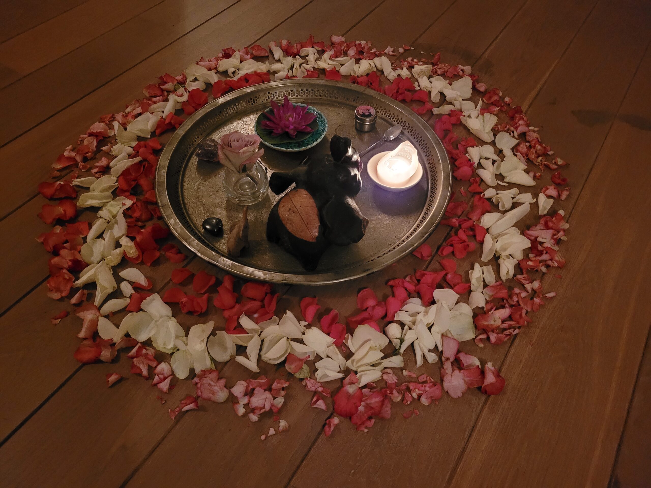 Energetisch helende massage op basis van drukpunten, Shiatsu en Ayurveda
